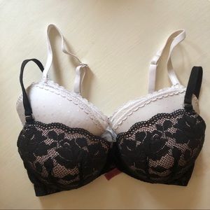 Betray Johnson Intimates 2 Bra Lot SZ 32DD